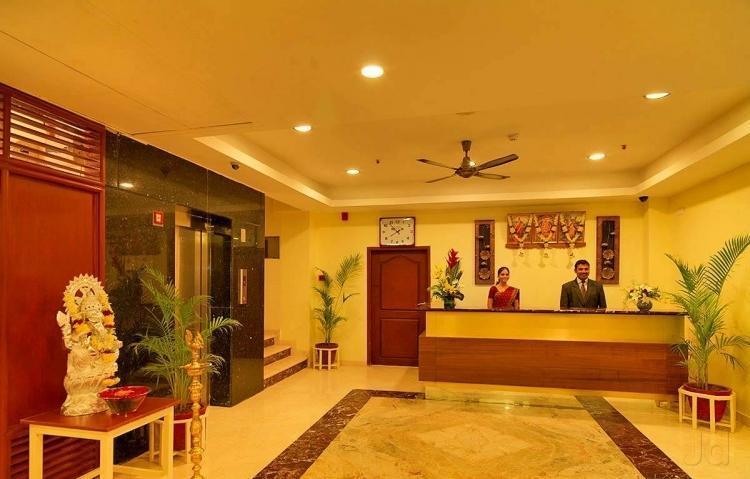 Dhanunjayas Luxury Hotel Хосур Екстер'єр фото